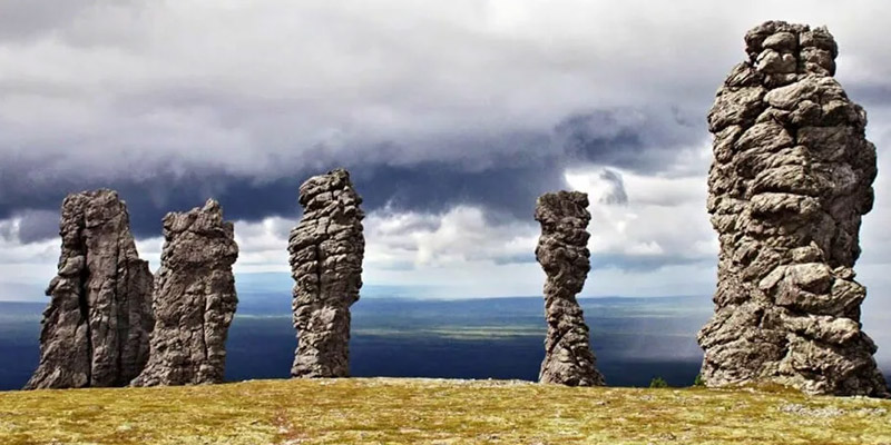 Каменные великаны